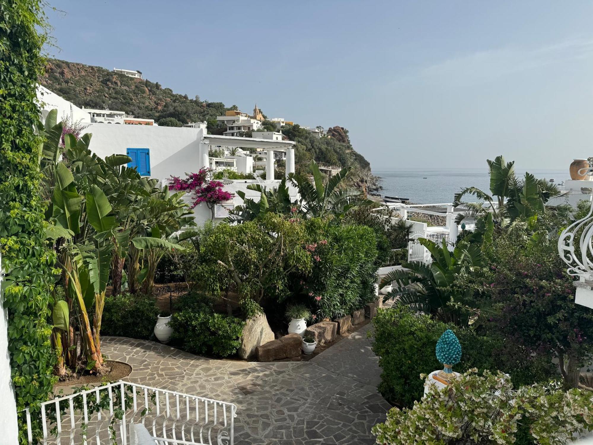 Hotel Lisca Bianca 4*